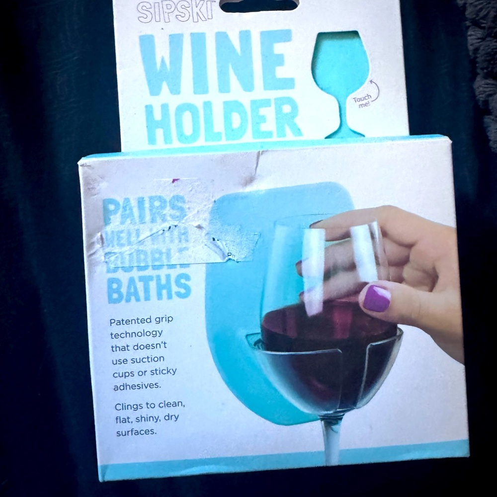 Sipski Wine Glass Holder Seafoam Green Pairs Well with Bubble Baths